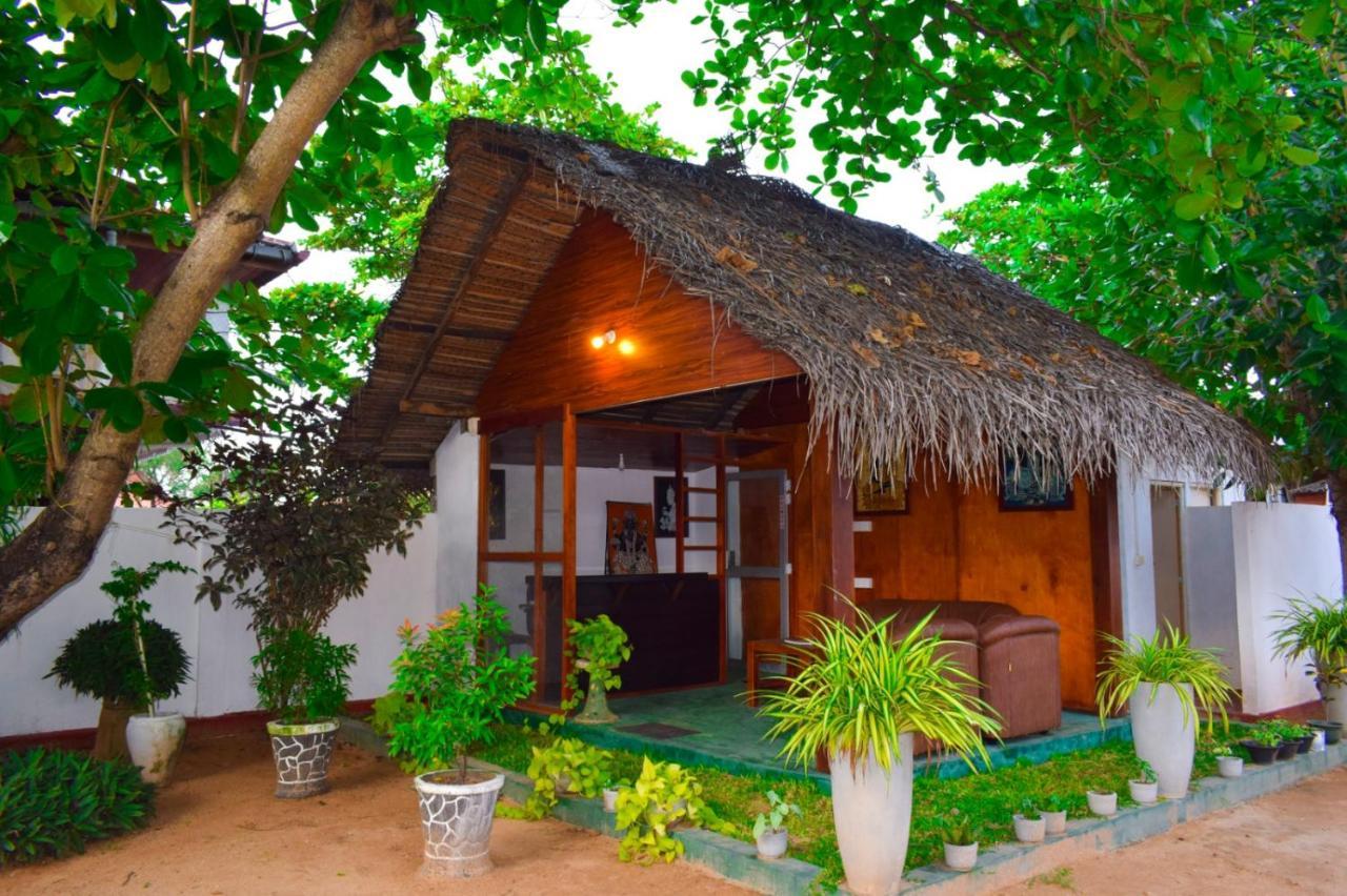 Golden Beach Cottages Trincomalee Εξωτερικό φωτογραφία