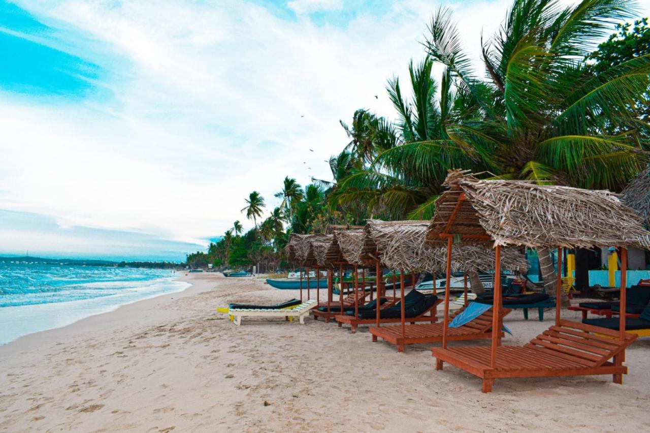 Golden Beach Cottages Trincomalee Εξωτερικό φωτογραφία