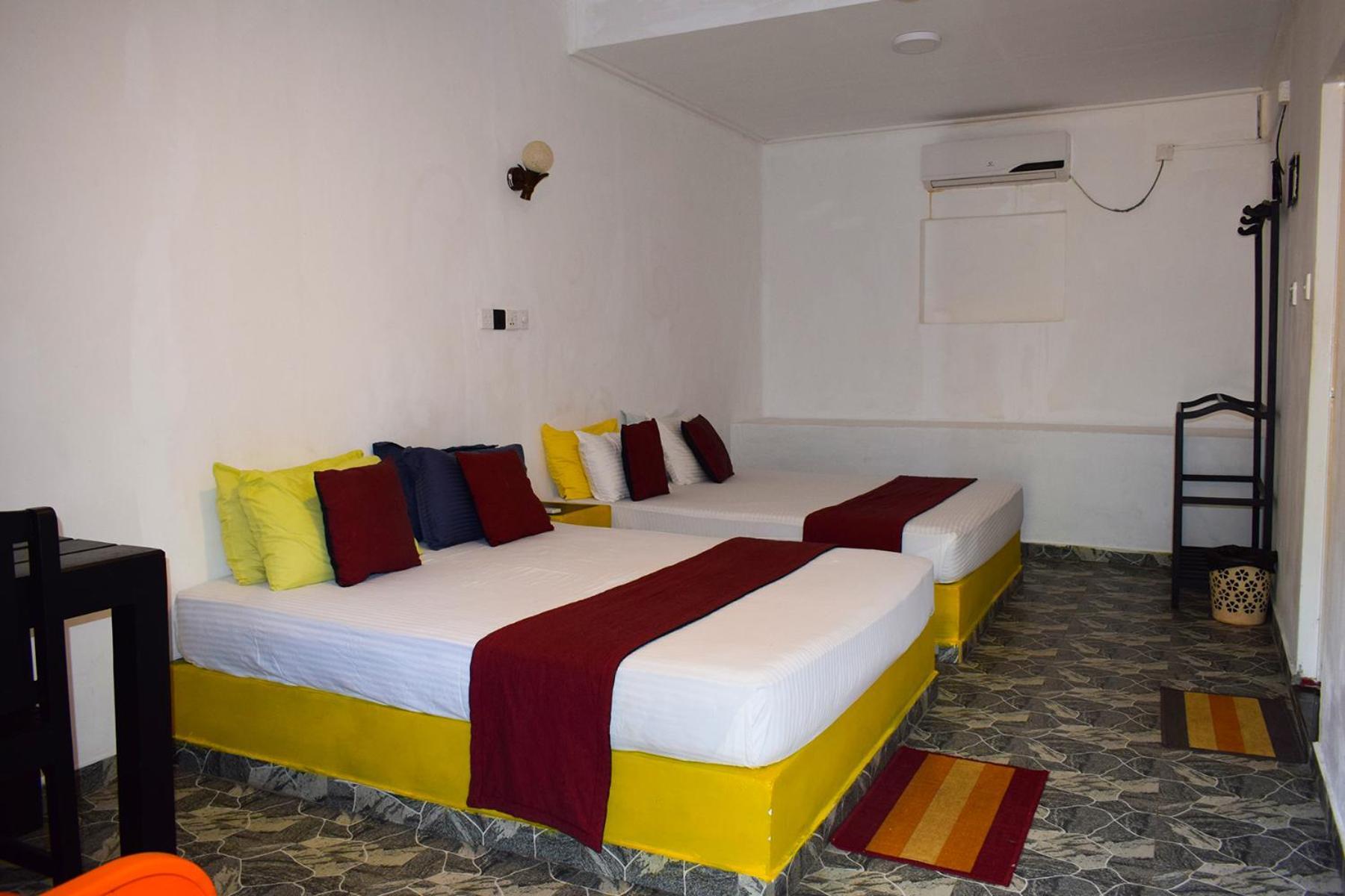 Golden Beach Cottages Trincomalee Εξωτερικό φωτογραφία