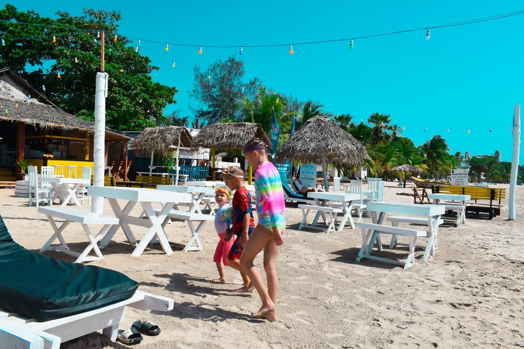 Golden Beach Cottages Trincomalee Εξωτερικό φωτογραφία