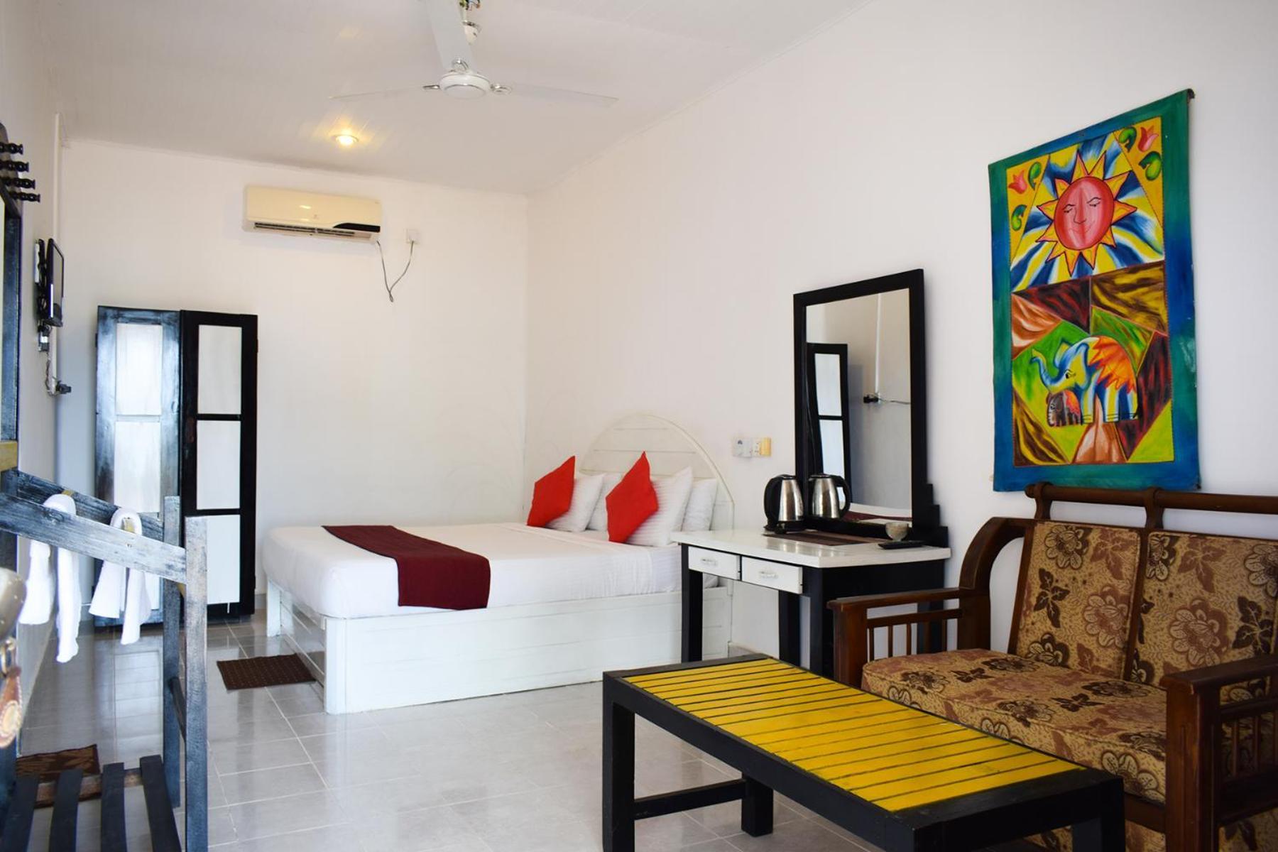 Golden Beach Cottages Trincomalee Εξωτερικό φωτογραφία